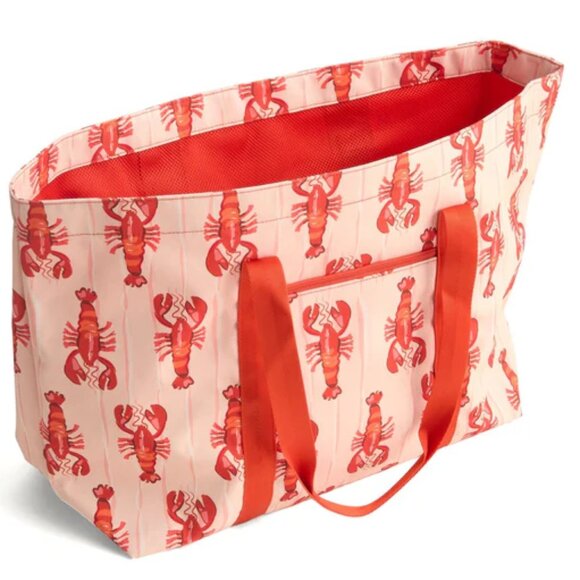 Vera Bradley Lobster Clause Tote 17.75" w x 15.0" h x 8.5" d New with Tags - Picture 2 of 6